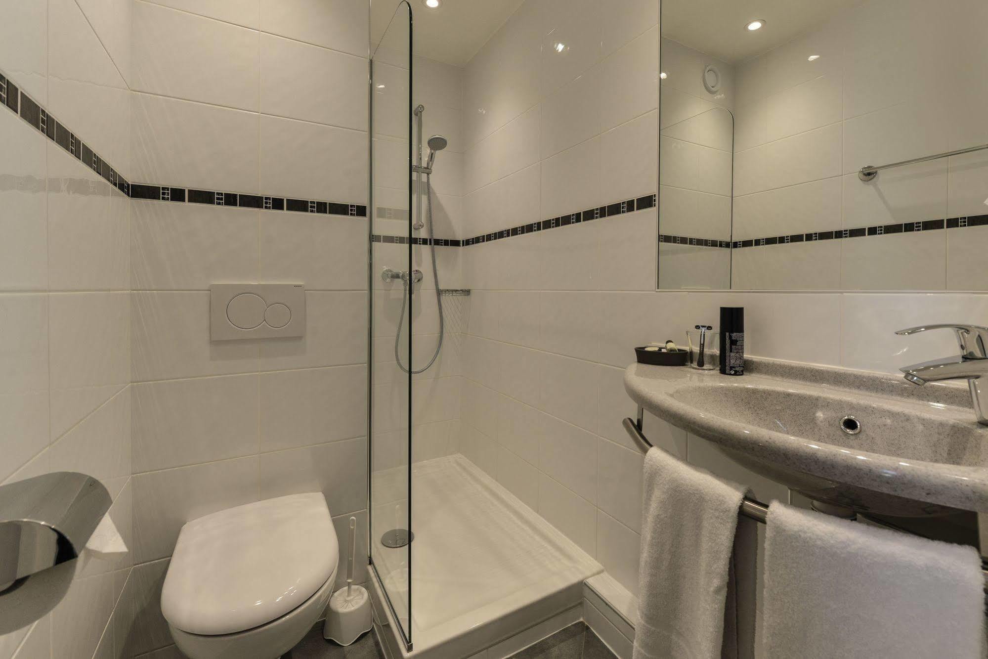 Relais Du Pre 3* Paris