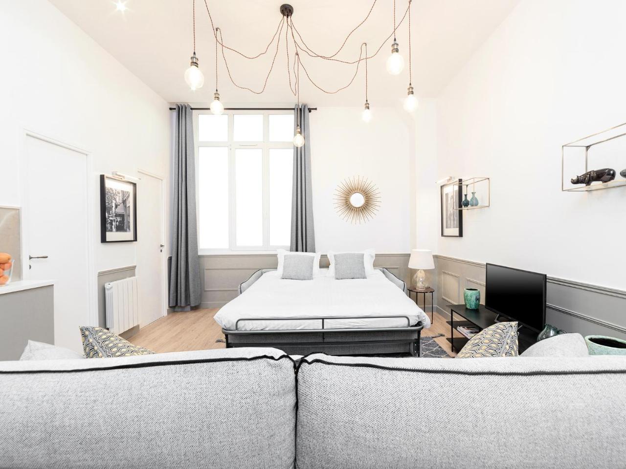 Livinparis - Luxury 3&4 Bedrooms Montmartre I Appartement