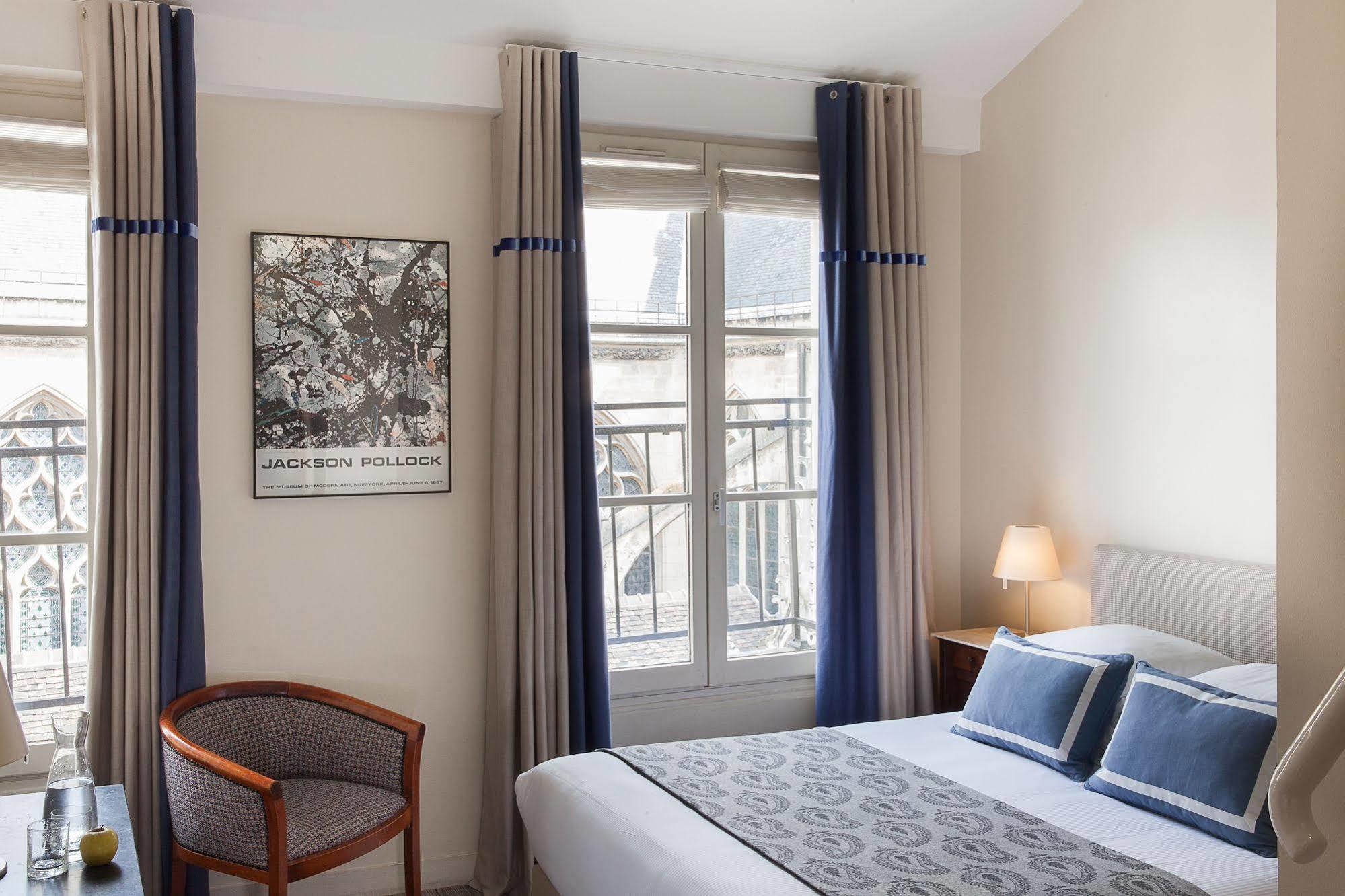 De La Place Du Louvre - Esprit De France Hotel 4*