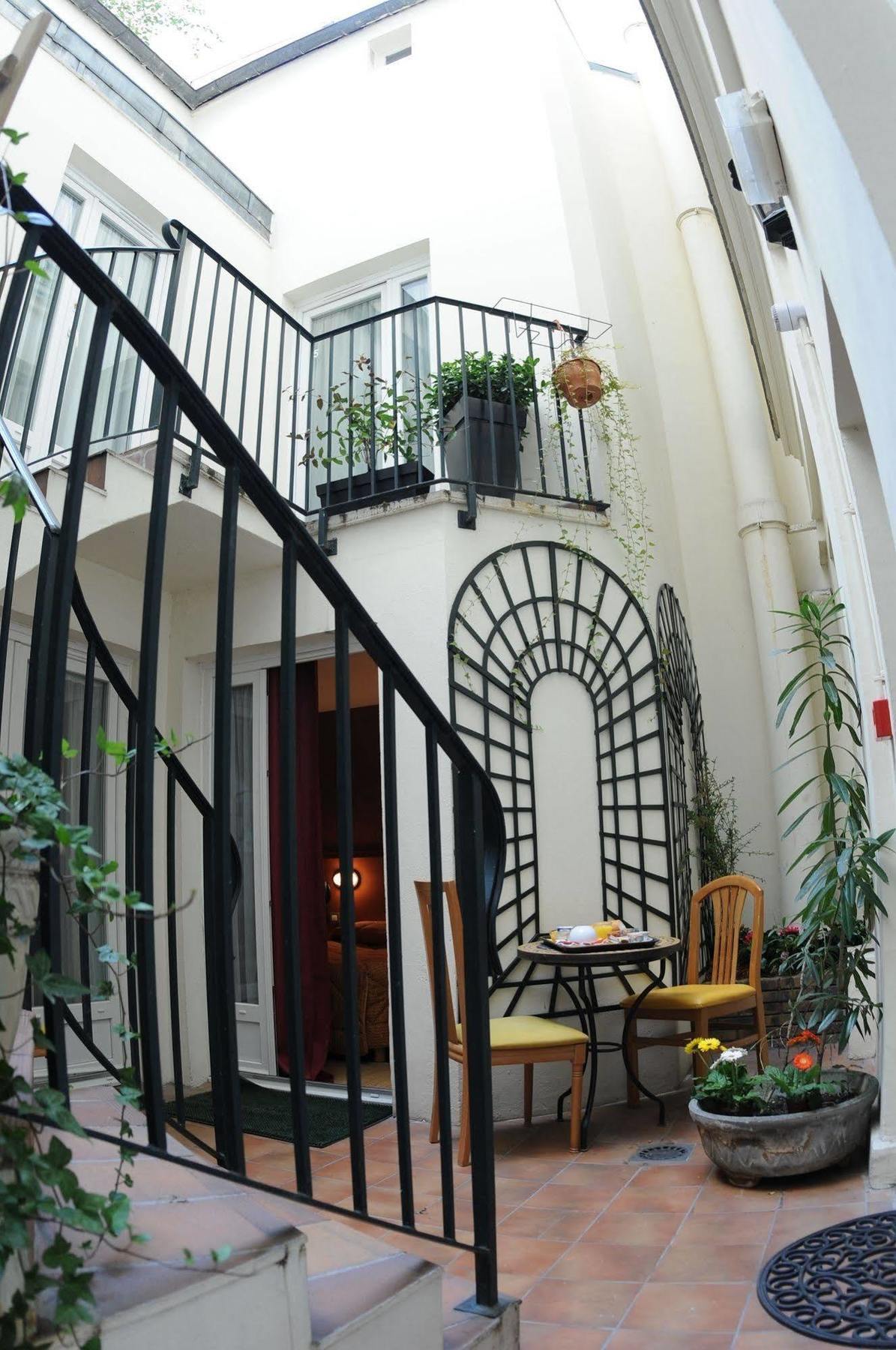 Hotel Alexandrine Opera 3*