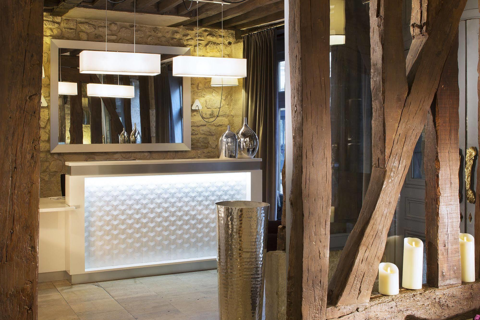 Jacques De Molay - Fitness & Sauna Hotel