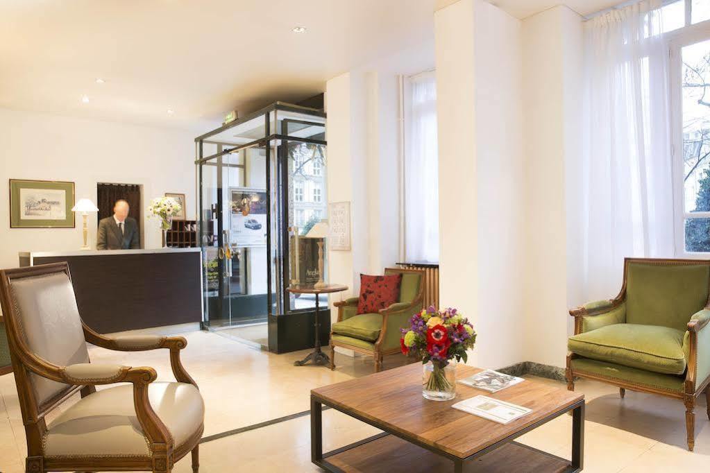 Central Hôtel Paris 3*
