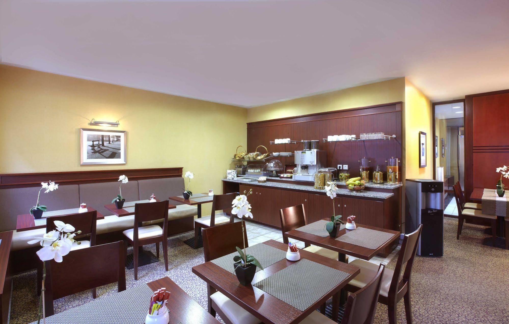 By Marriott Didot Montparnasse Paris