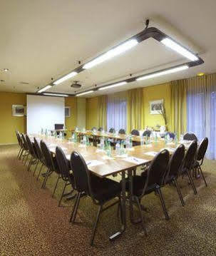 Hotel By Marriott Didot Montparnasse Paris