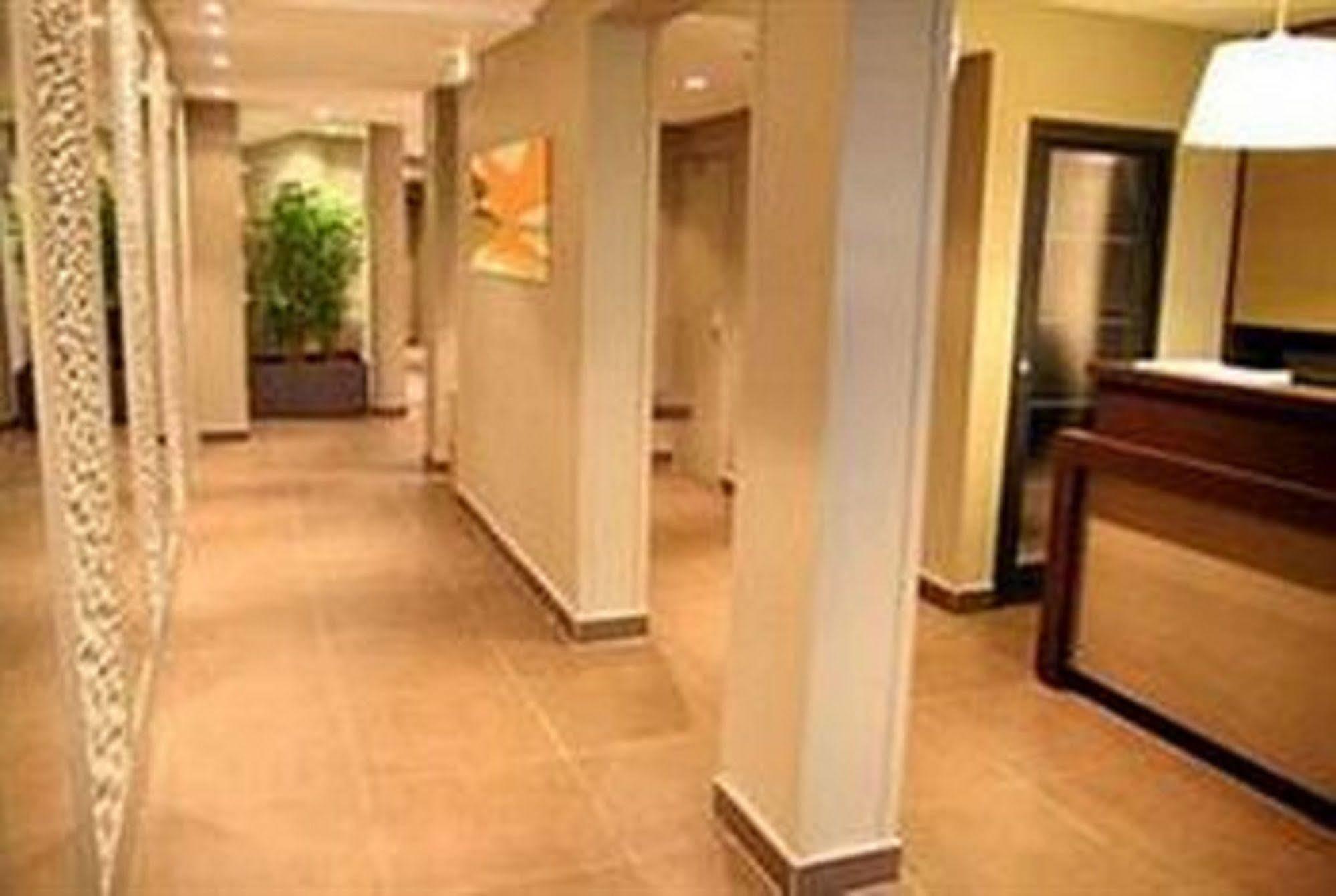 Best Western Le Montmartre - Saint Pierre Hotel Paris