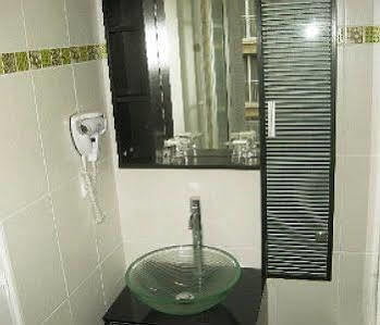 Amiral-fondary 3* Paris