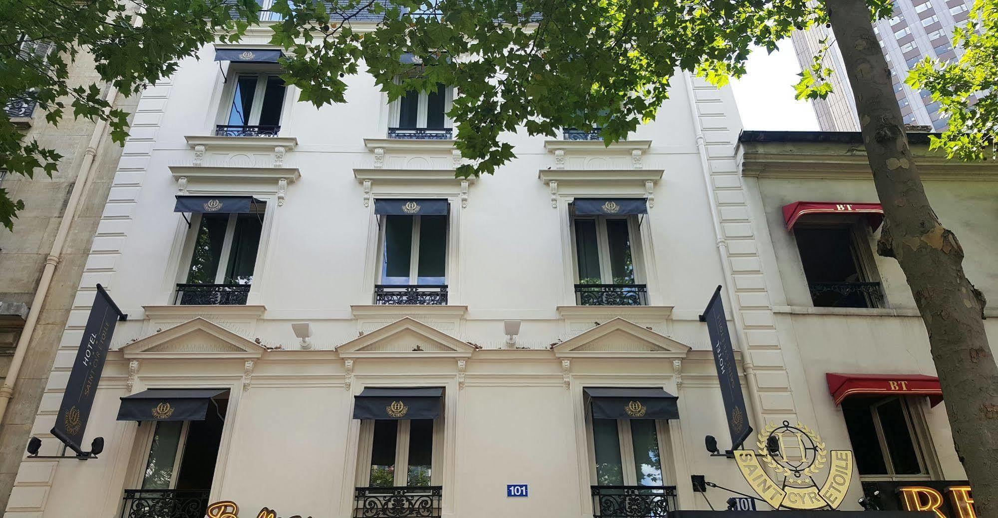 Saint Cyr Etoile Hotel Paris
