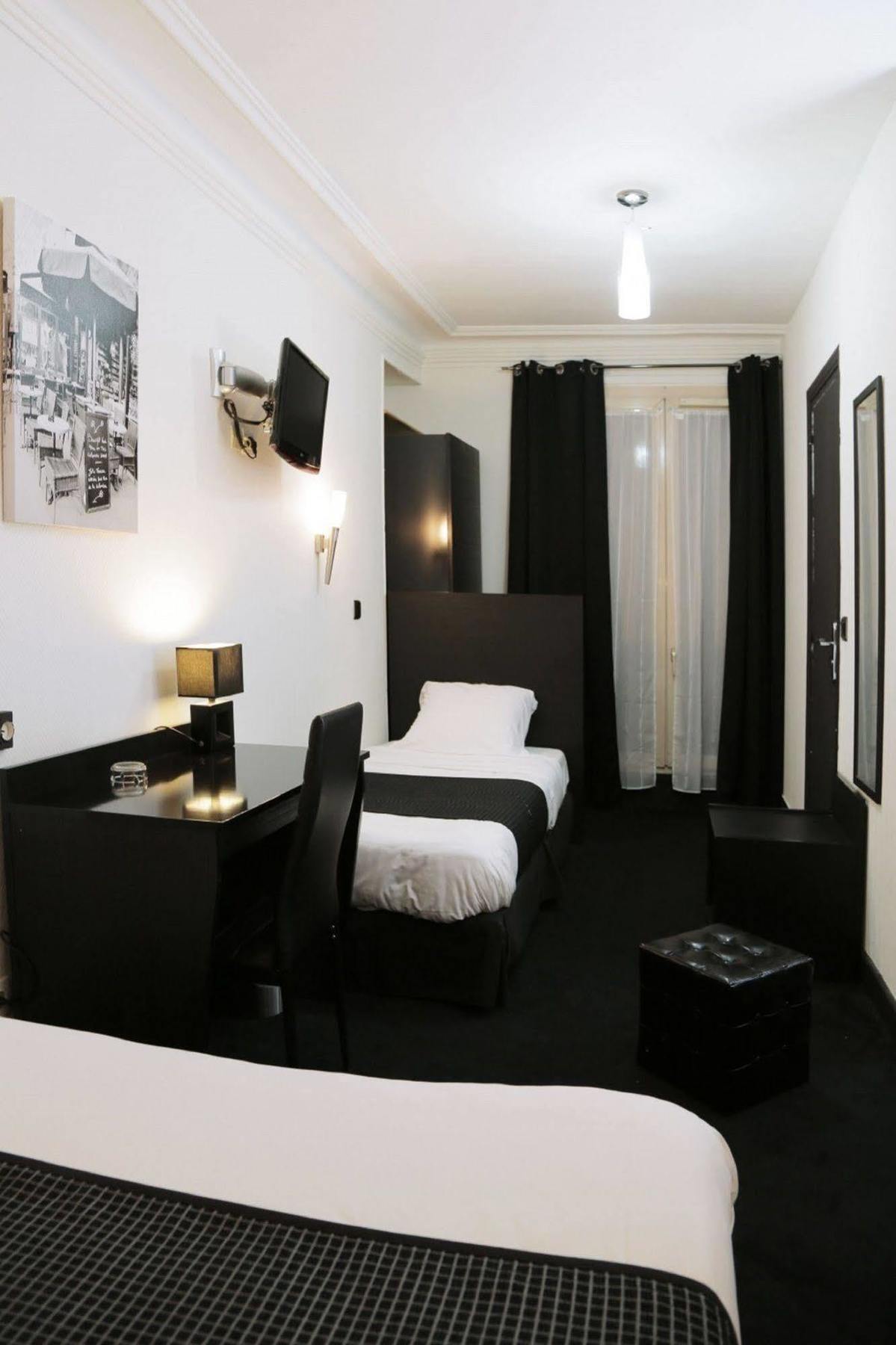 Hotel De L'exposition - République Paris