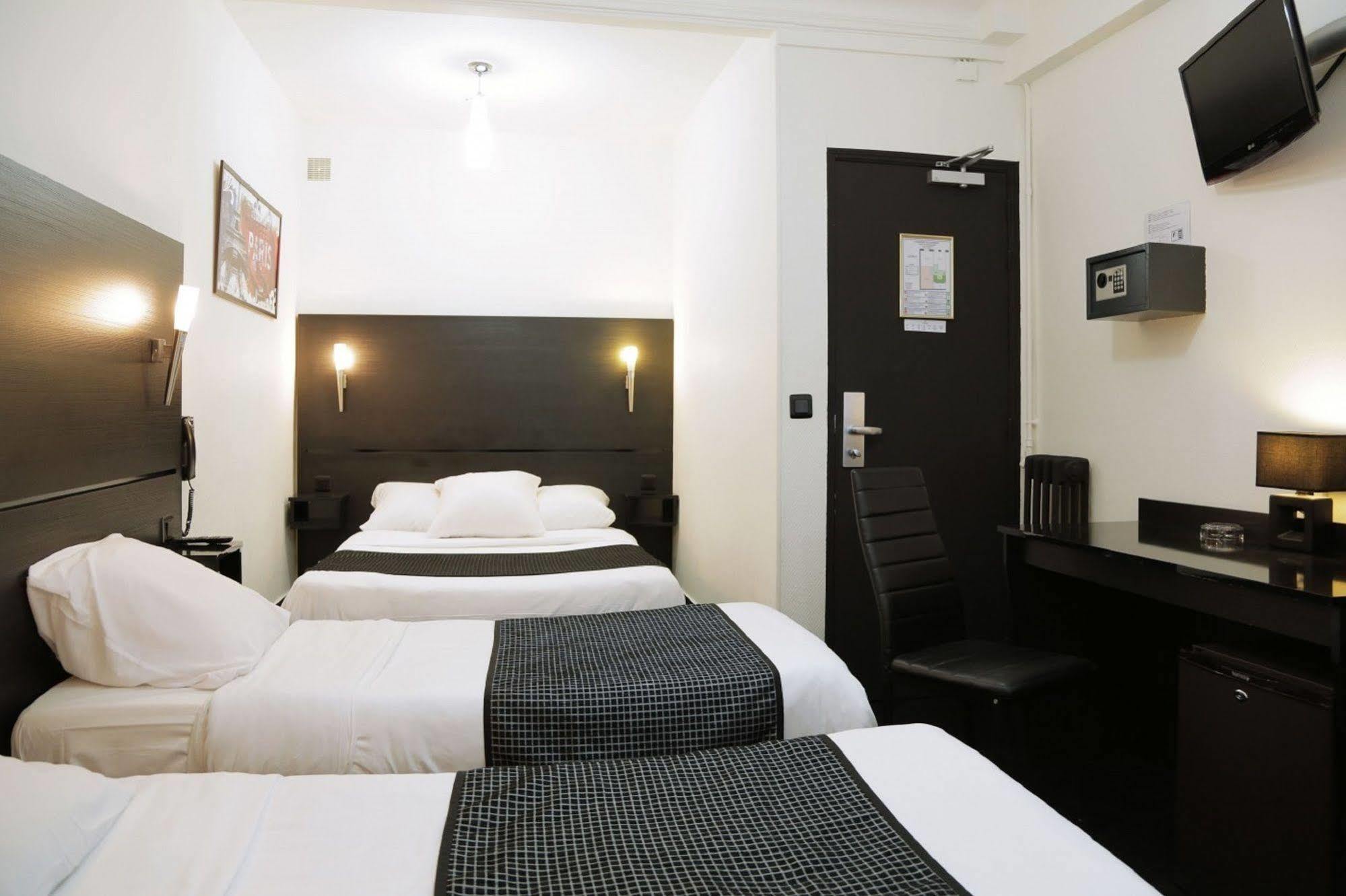 De L'exposition - République Hotel