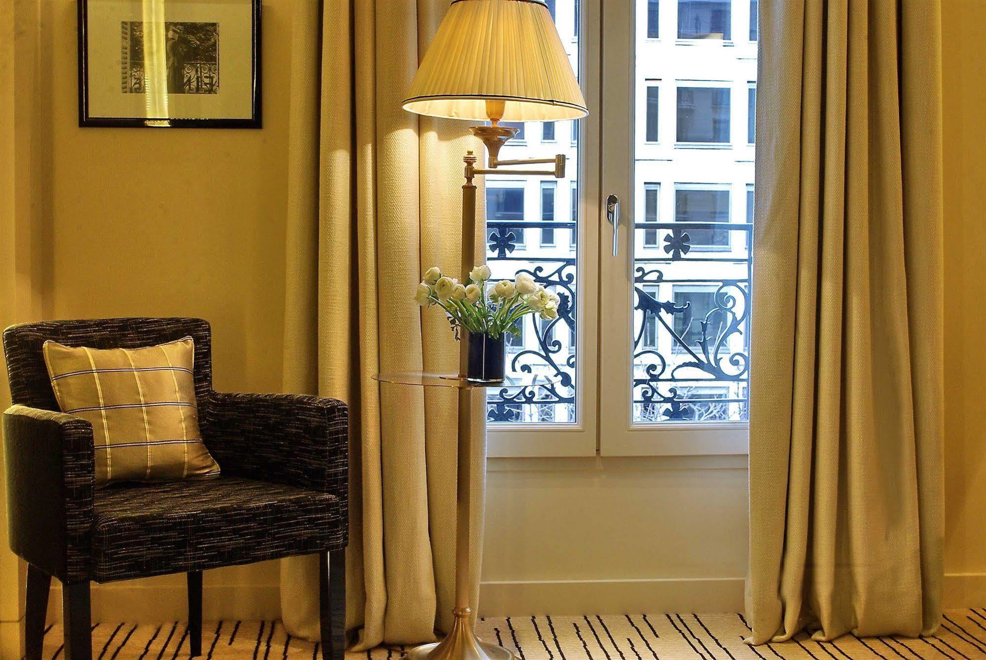 Montaigne Hotel Paris
