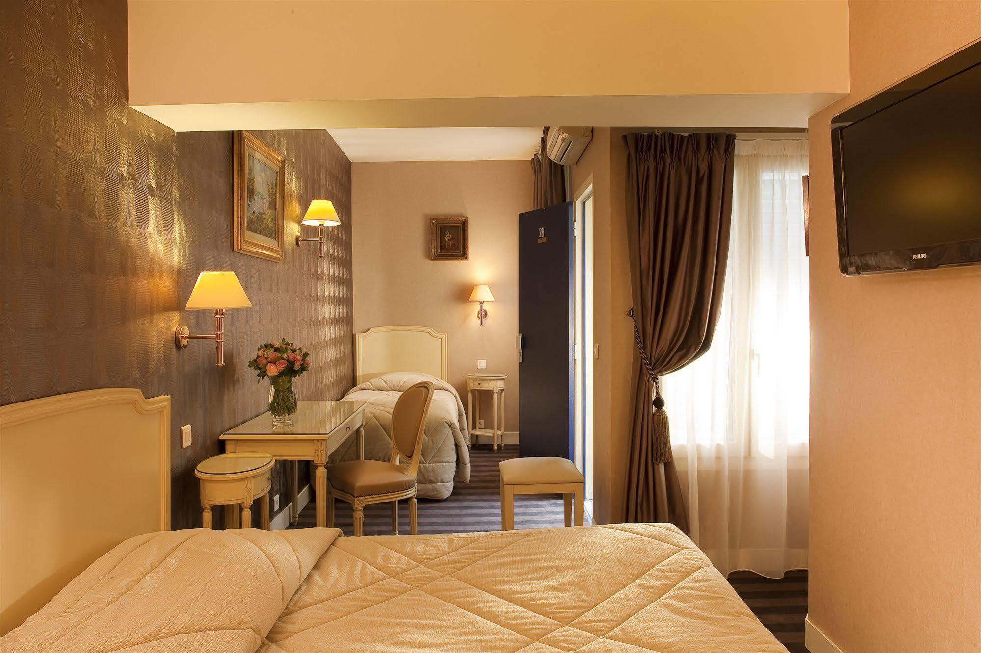 Hotel Riviera Elysees 3*