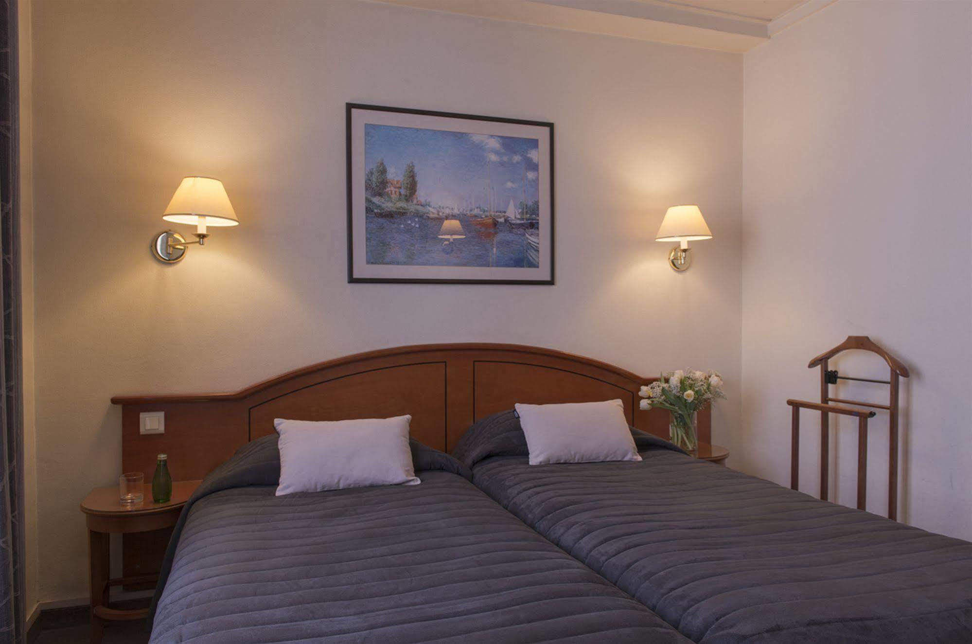 Hotel De Genève Paris