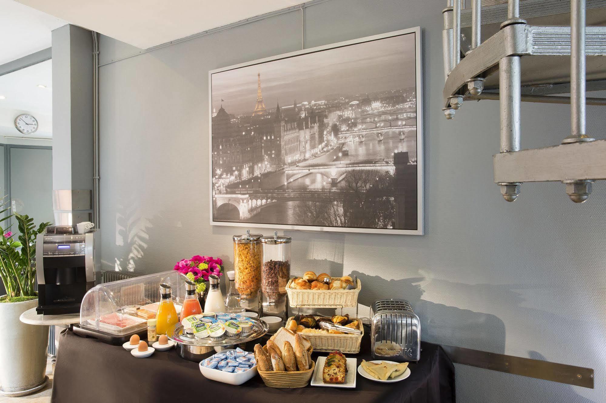 Le Petit Oberkampf & 4* Paris