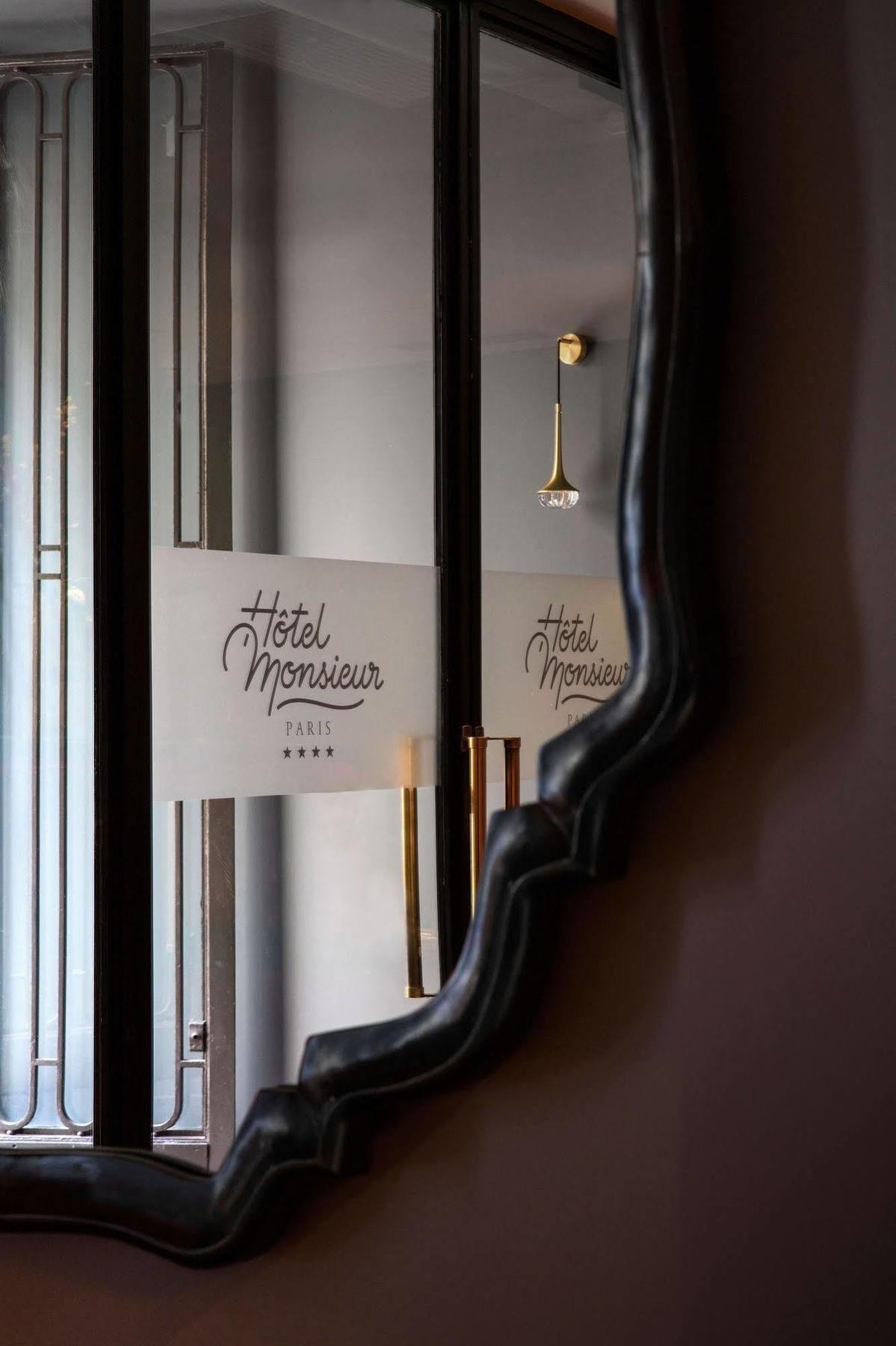 Monsieur & 4* Paris