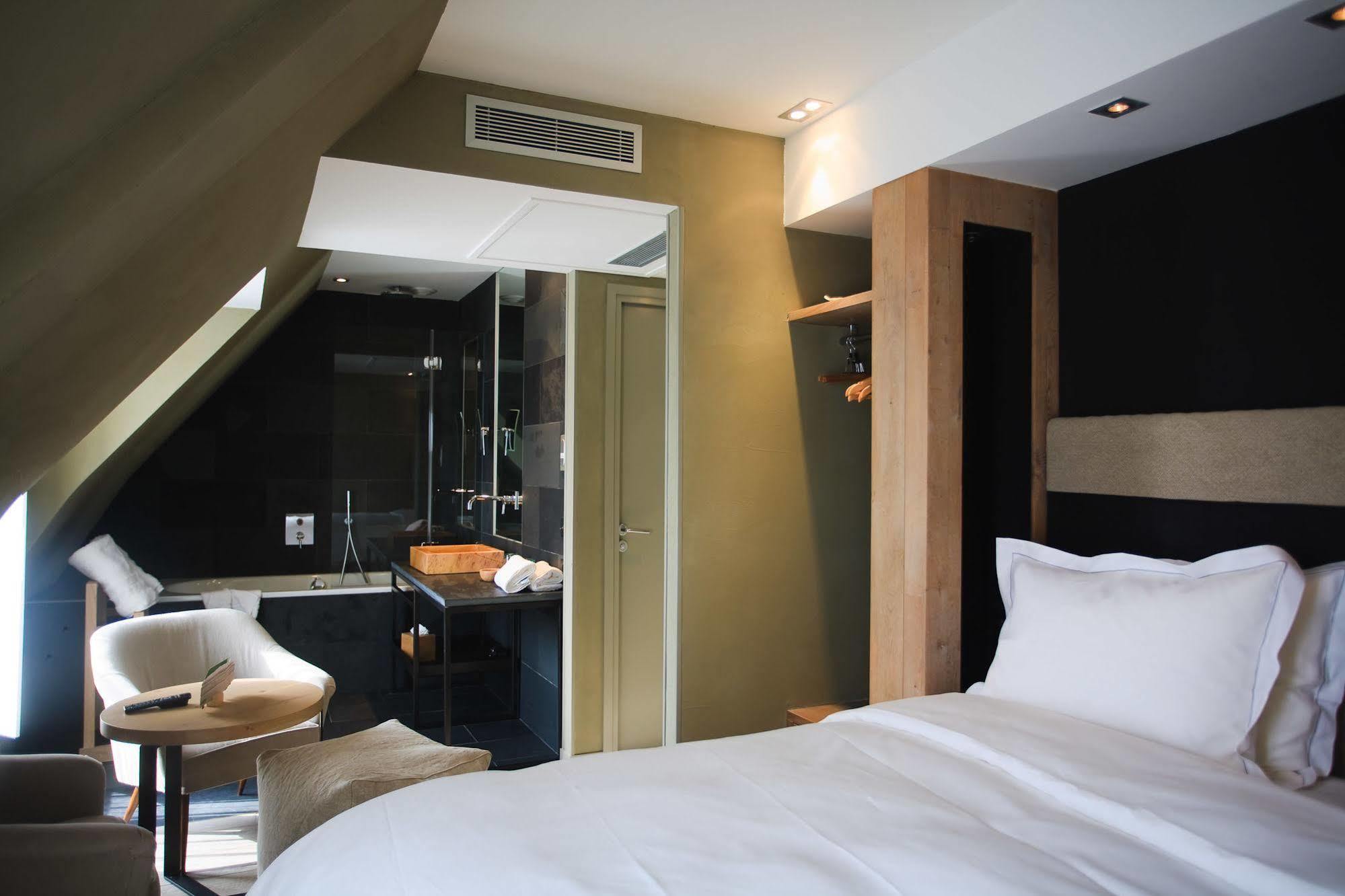 Hotel Hidden
