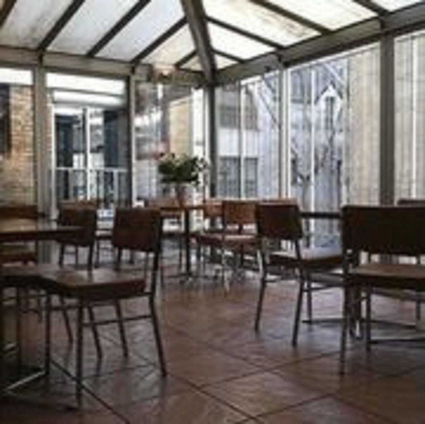 Hotel De La Comete