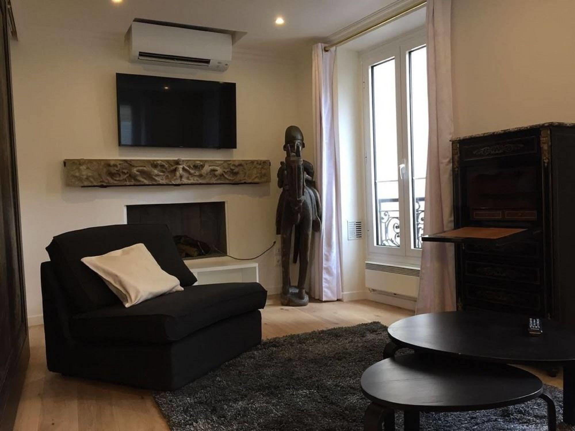 Bellechasse Apartments *