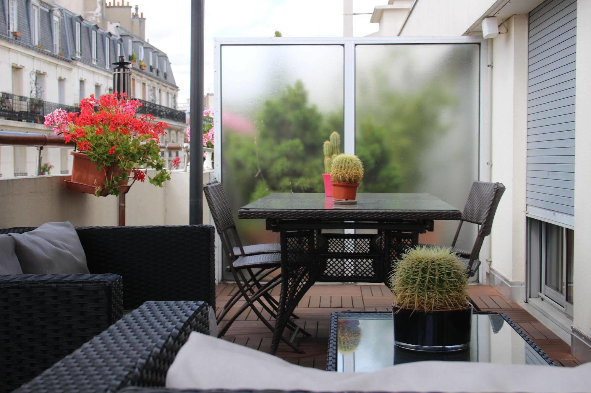 Acomodação com café da manhã  D'amis - D'hotes-b&b-guest House Paris