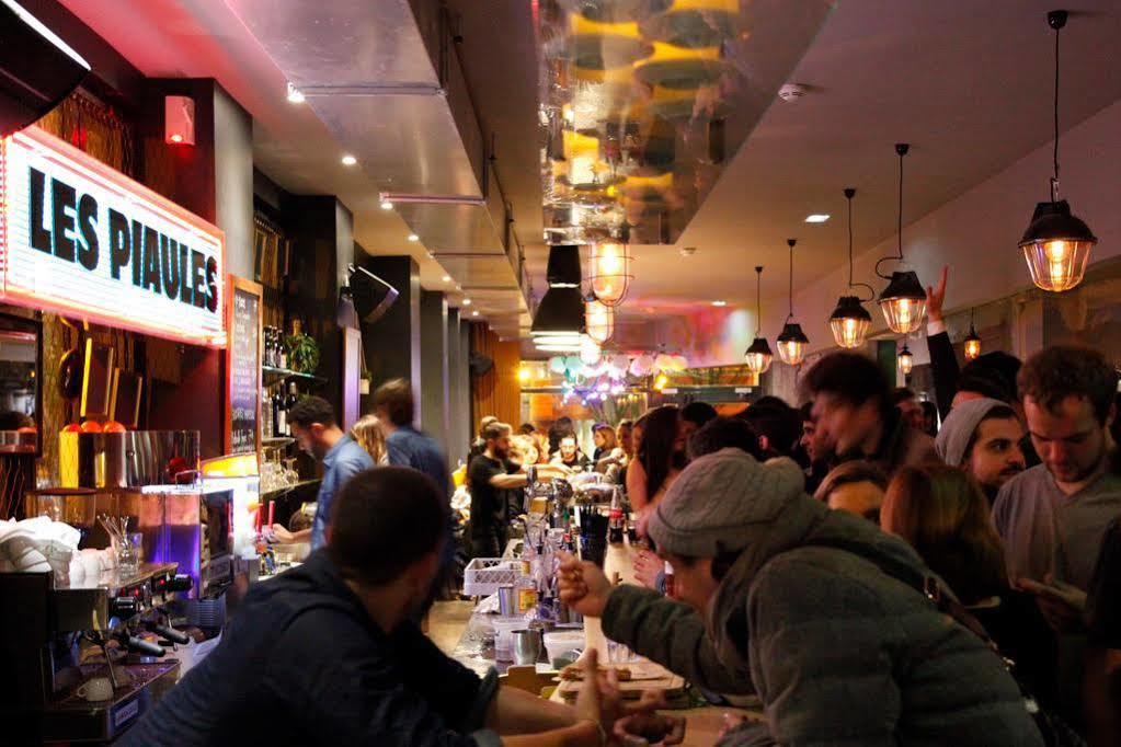 The People Belleville Albergue Paris