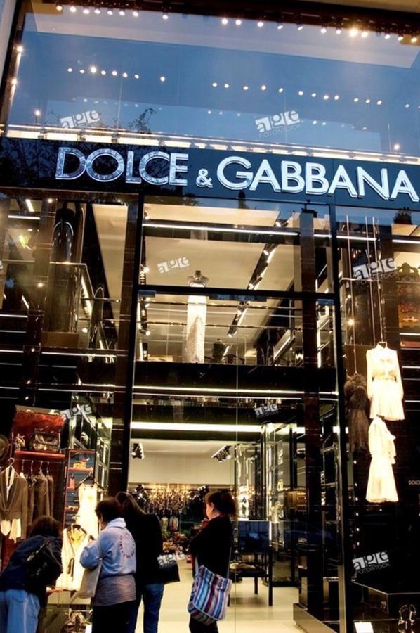 21a Marechal Foch Avenue Champs-elysees Paris