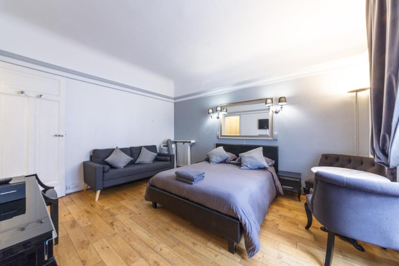 Appartement Private Studio - Avenue Des Champs-elysées Paris