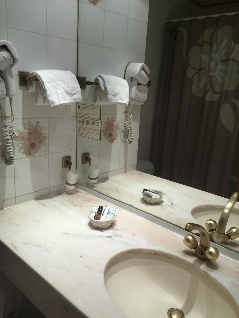Hotel Royal Elysées 4*