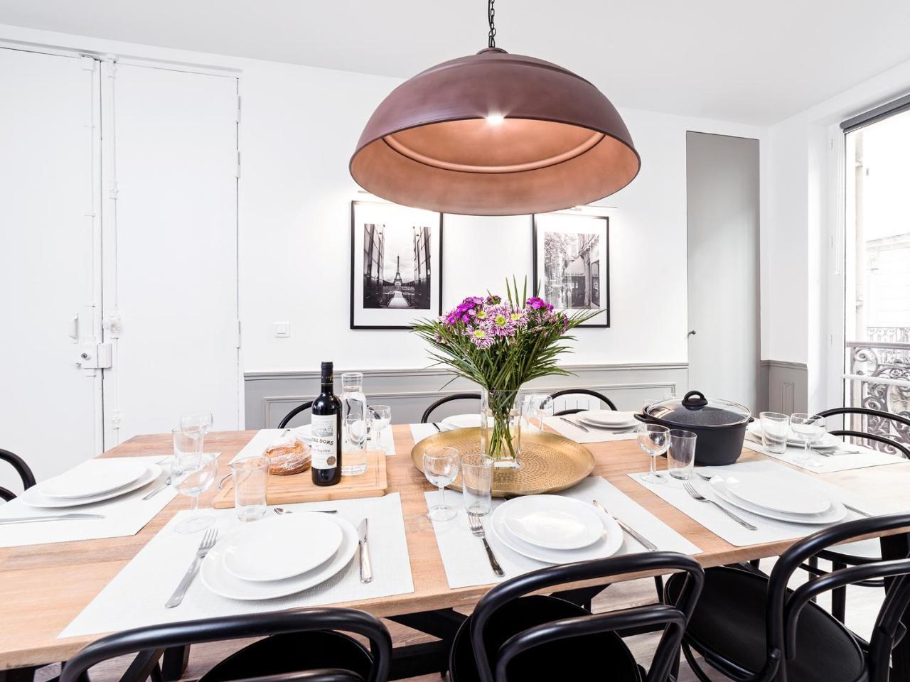Livinparis - Luxury 3&4 Bedrooms Montmartre I Paris