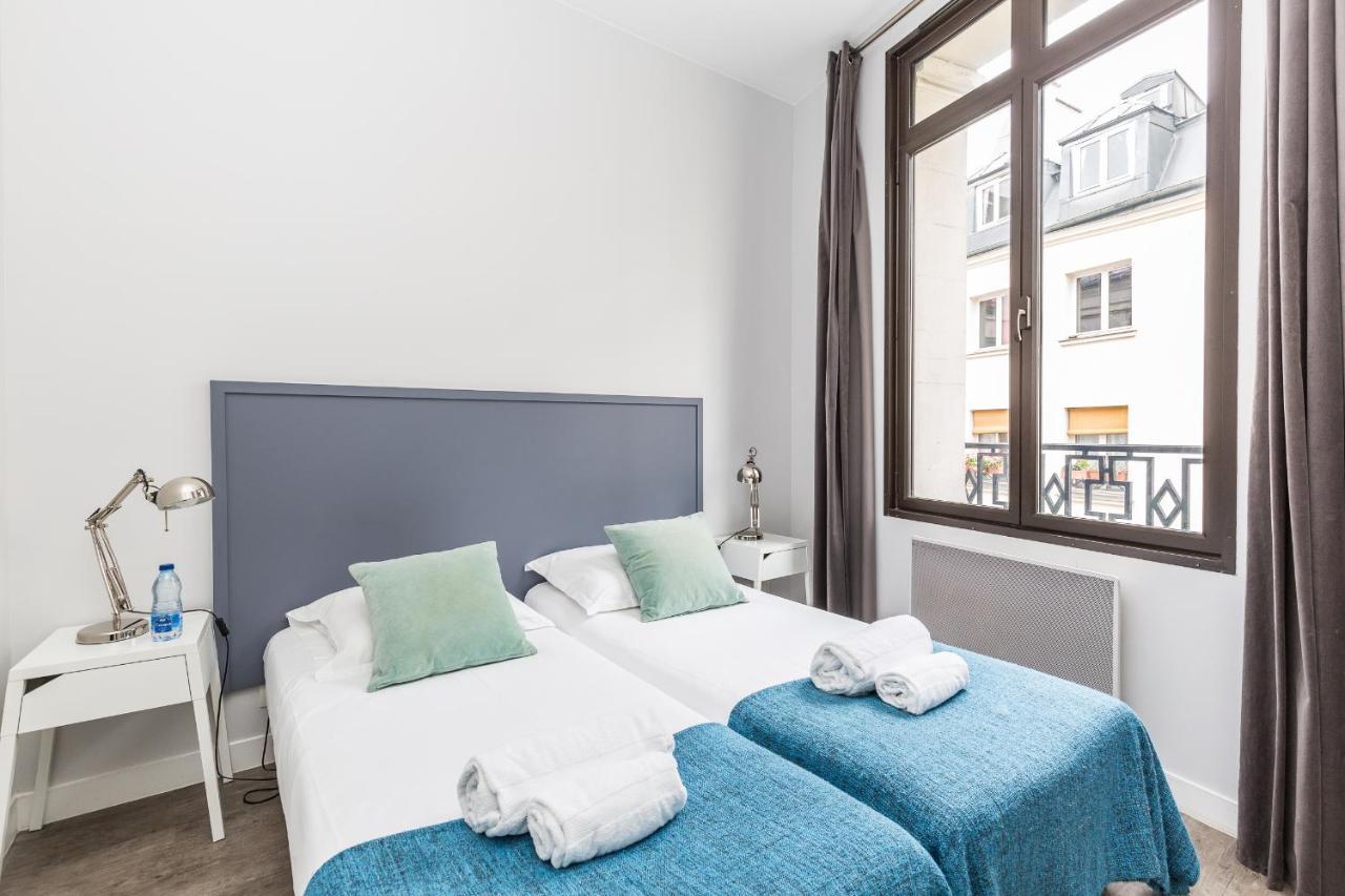 Apartment Sweet Paris