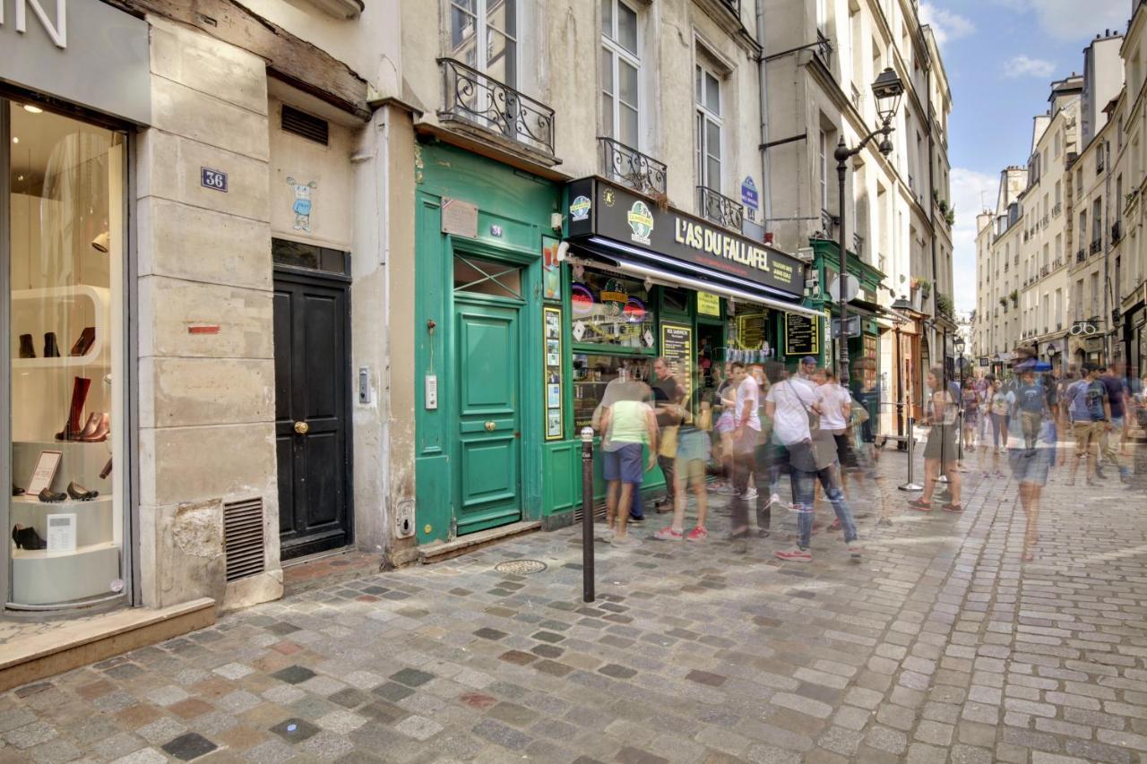 Apartment Marais-rue Des Rosiers Id 24 Paris