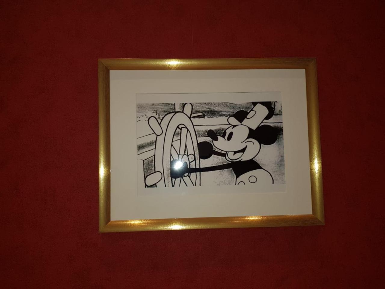 72 - Mermoz Mickey Mouse Apartamento Paris