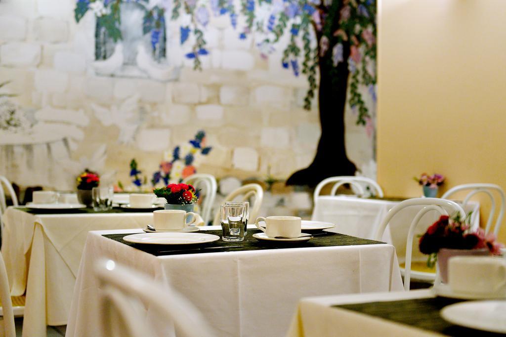 New Le Voltaire Hotel 4*