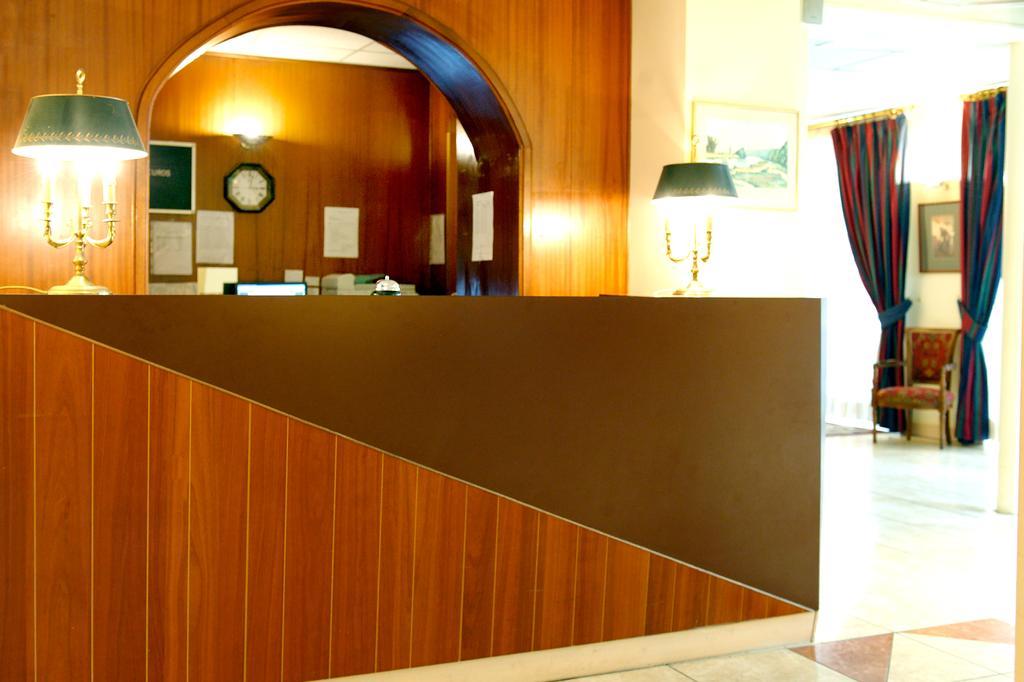 New Le Voltaire Hotel
