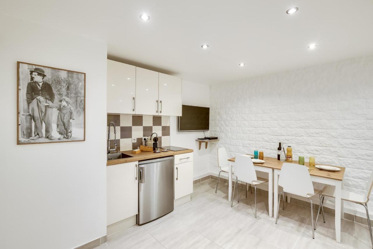 302 Dylan - Superb In Apartment *