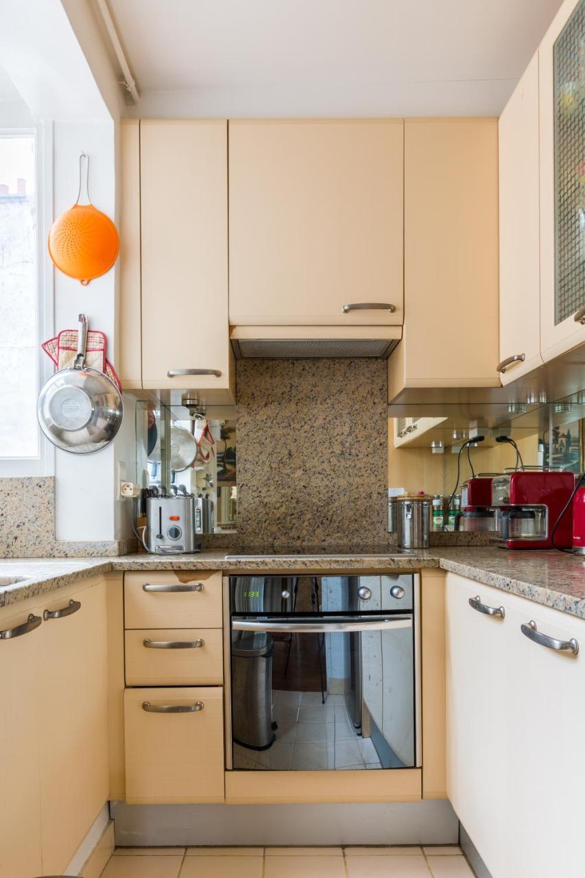 Apartment Veeve - Charming Mirabeau Paris