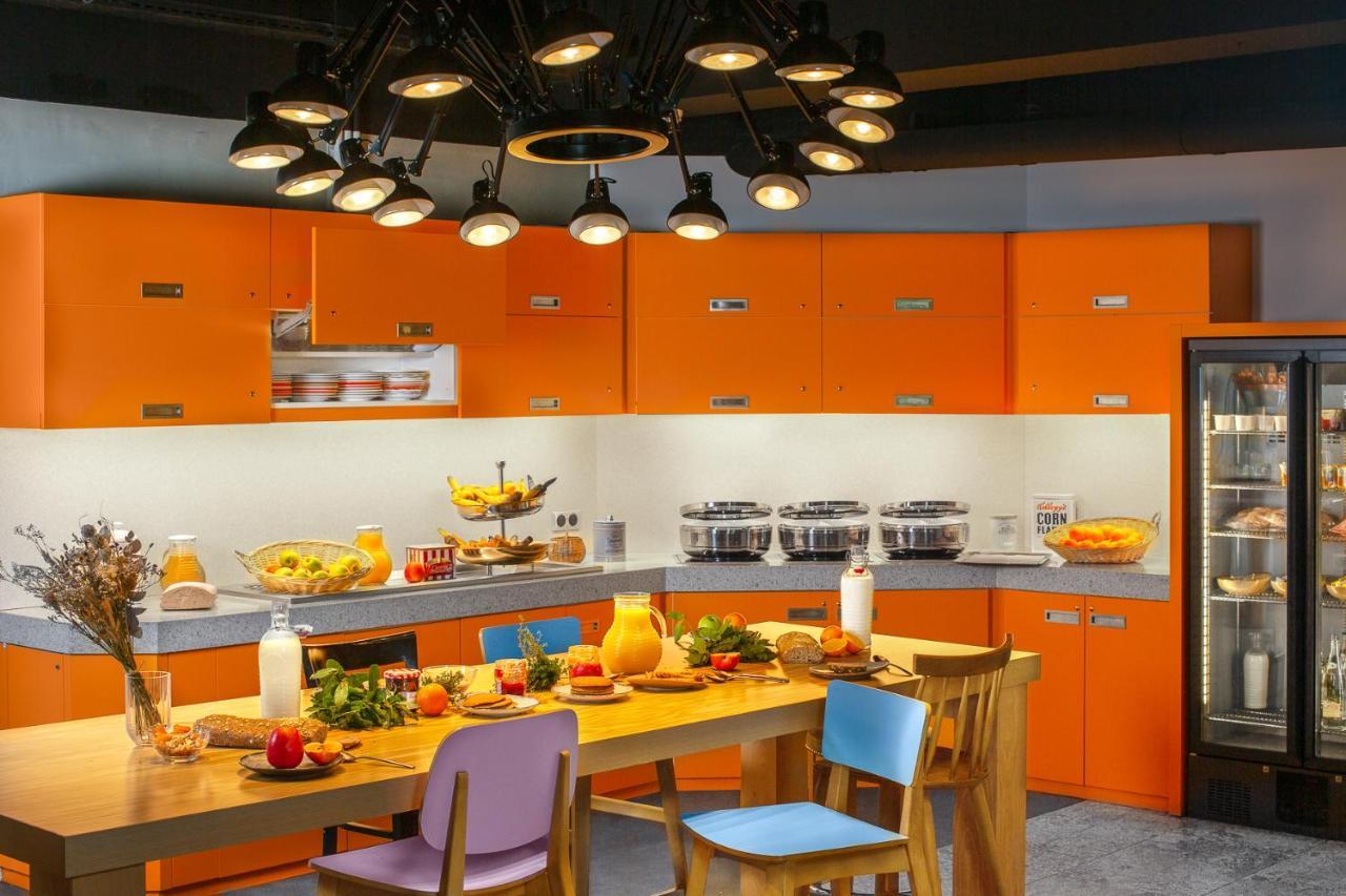Mercure Centre Gare Montparnasse 4* Paris