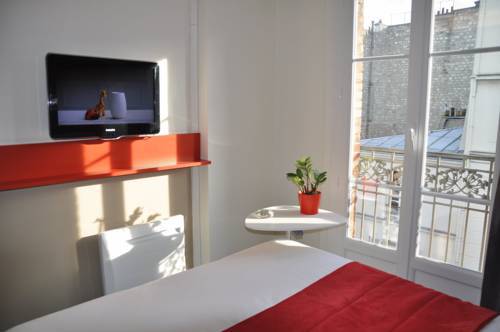 Ibis Styles Montmartre Nord Hotel 3*