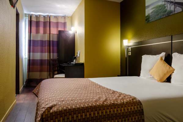 Chateaubriand Hotel 4*