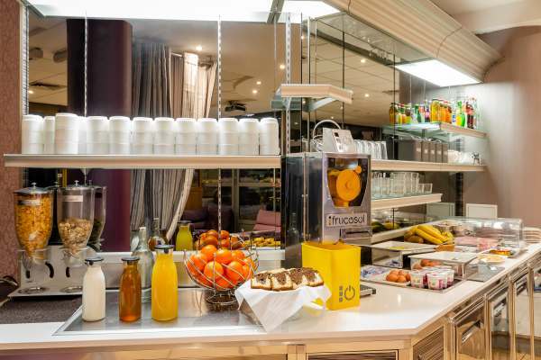 Chateaubriand Hotel 4*