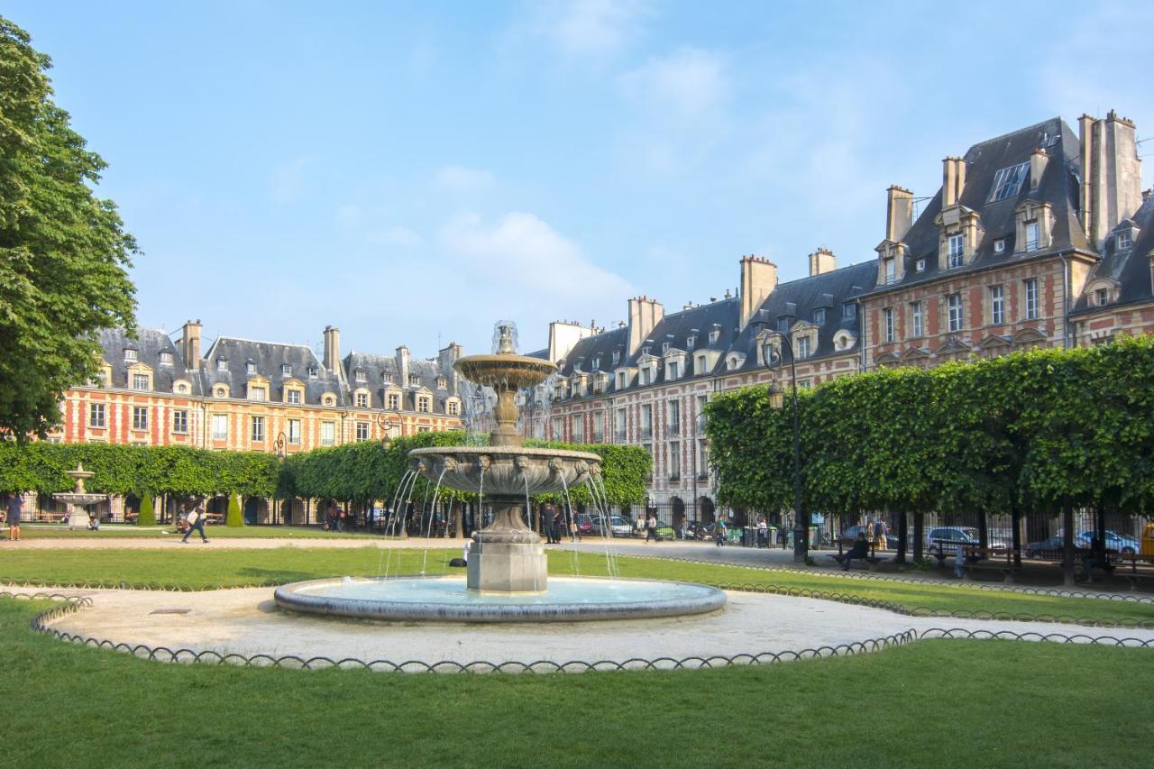 Les Tournelles Hotel Paris