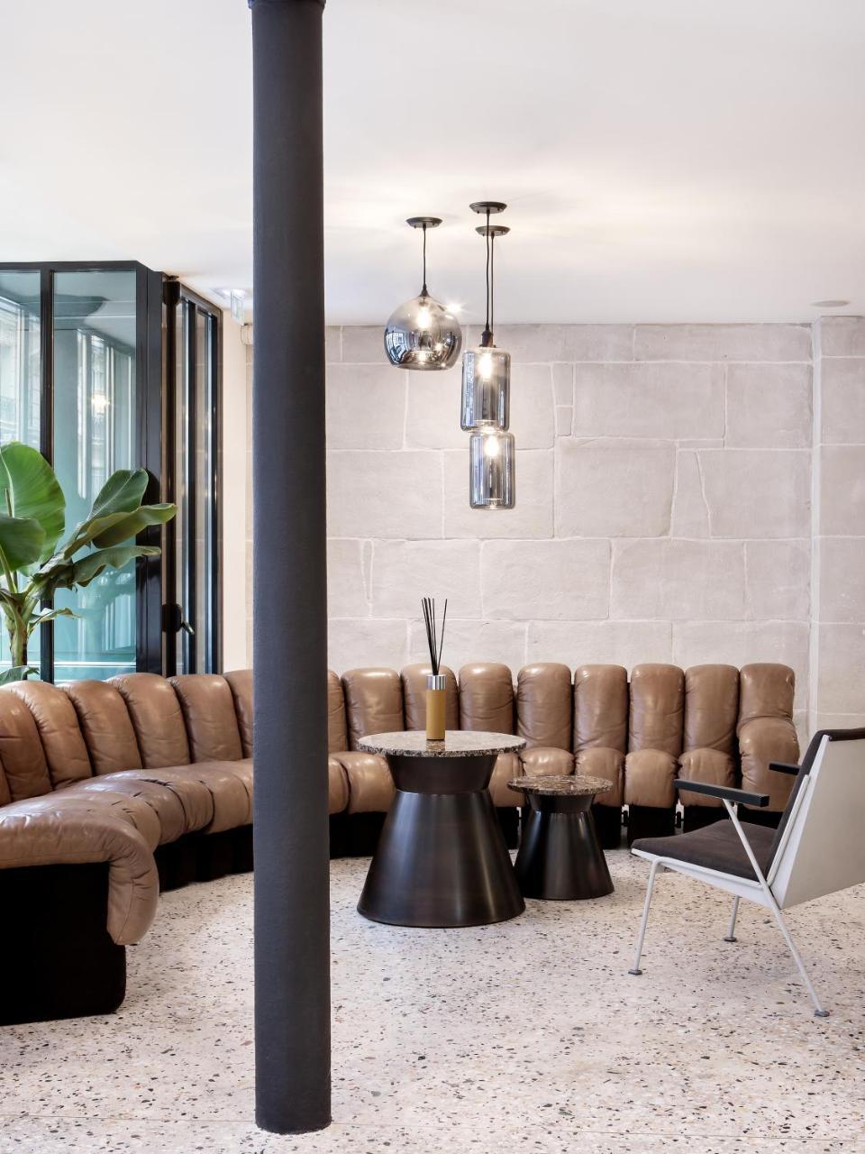 New Le Voltaire Paris
