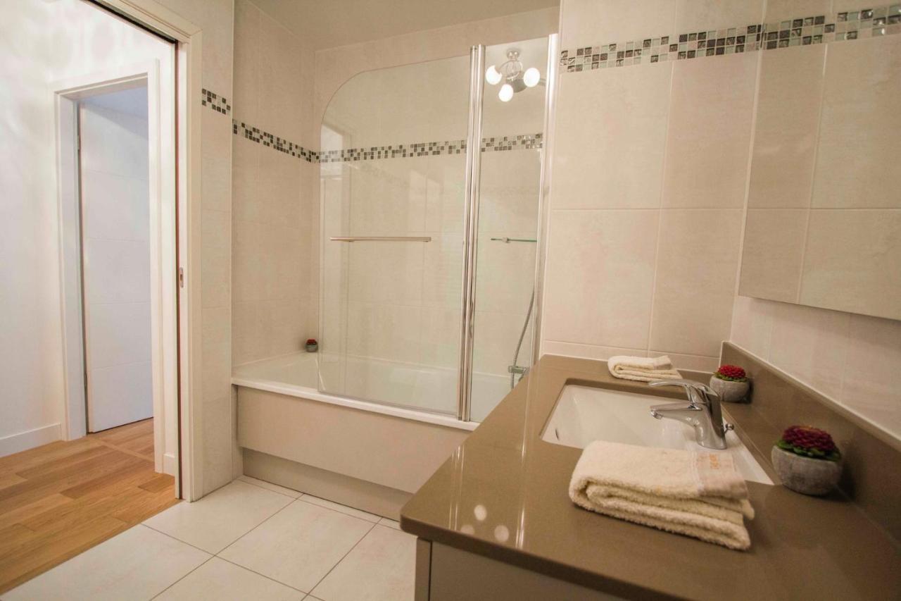 Tour Eiffel Centre Bed & Breakfast