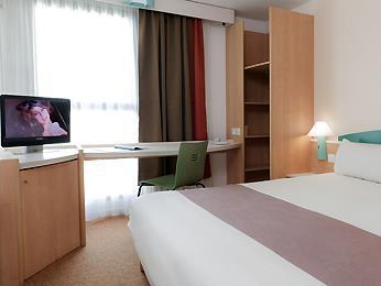 Ibis Bastille Faubourg St Antoine Hotel 3*