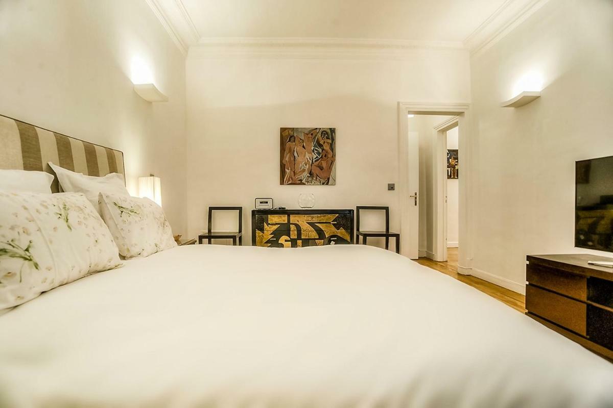 Apartment Rue Arsene Houssaye In