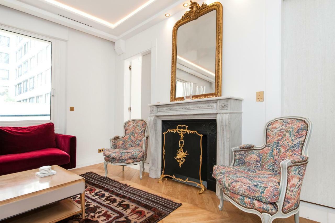 Apartamento Luxury Montaigne Paris