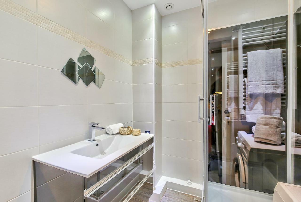 03 - Flat In Montorgueil