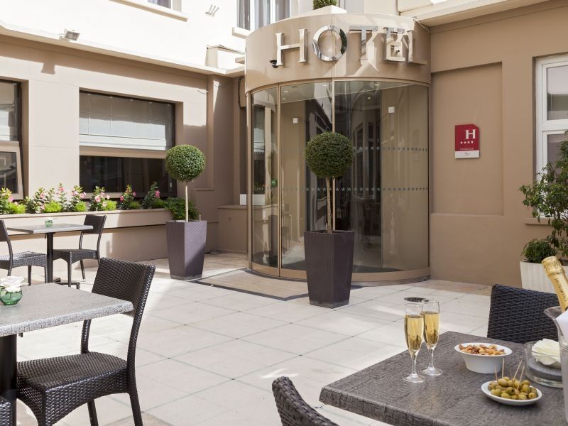 Hotel Timhotel Opéra Blanche Fontaine Paris