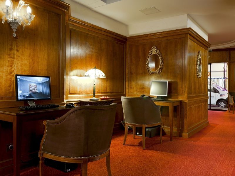 Hotel Timhotel Tour Montparnasse Paris