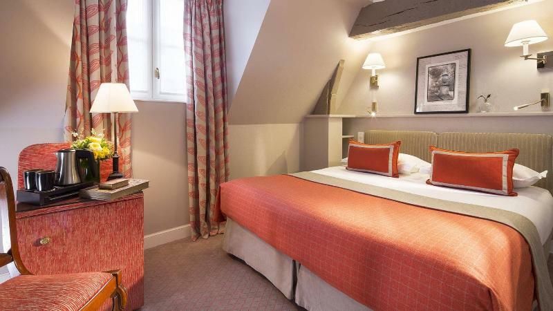 Hotel Le Relais Saint Honoré Paris