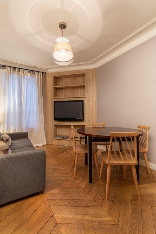 Avenue Montaigne Champs Elysees Appartement Paris