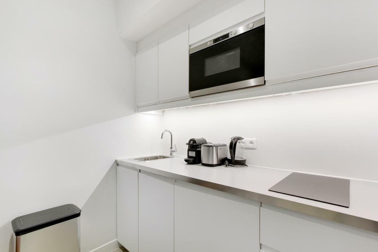 Pick A Flat's In Batignolles - Passage Cardinet * Paris